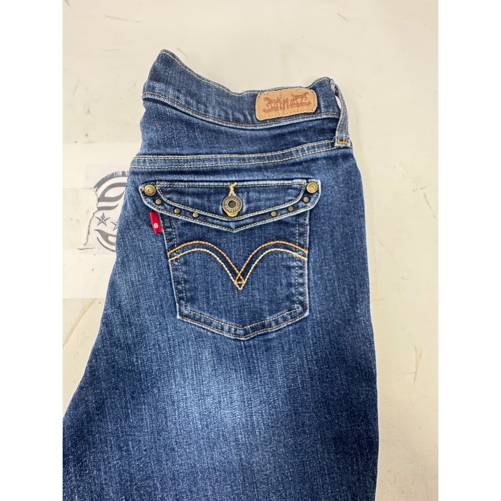 Levi Strauss Womens Bootcut Jeans Dark Wash Embellished Pockets Size 6M - Picture 4 of 6